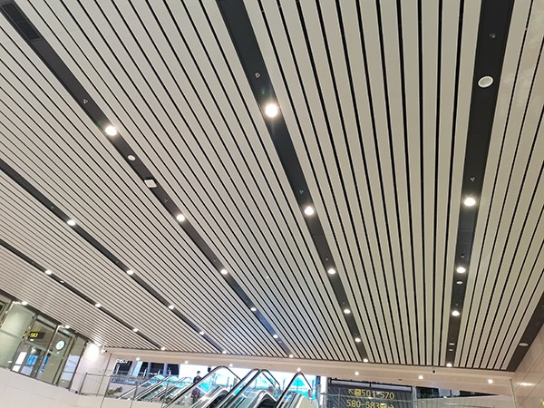 消防智能疏散系統(tǒng)：復(fù)雜建筑中的疏散利器還是難題？
